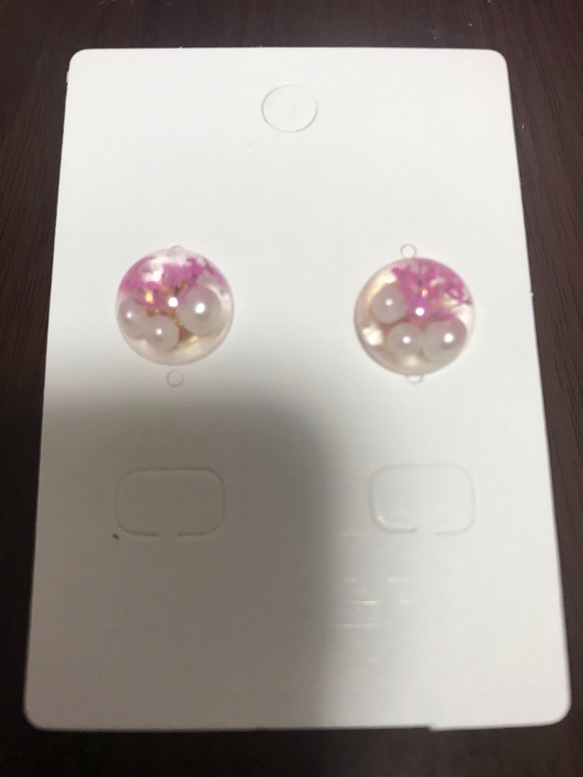 レジンピアス 1枚目の画像