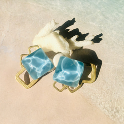 水面と海の泡のイヤリング☆蝶バネ☆マットゴールド 4枚目の画像