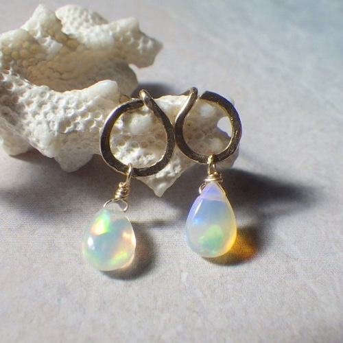 14kgf*Ethiopian Opal Stud Earrings エチオピア産プレシャス