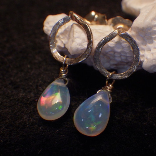 14kgf*Ethiopian Opal Stud Earrings エチオピア産プレシャス