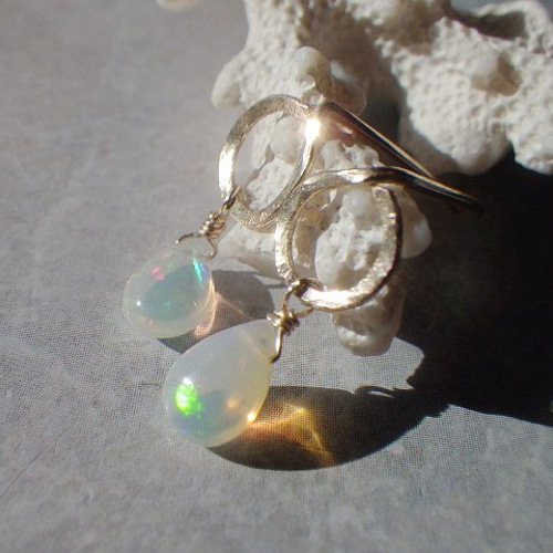 14kgf*Ethiopian Opal Stud Earrings エチオピア産プレシャス