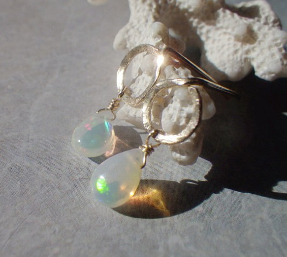 *14kgf*Ethiopian Opal Stud Earrings エチオピア産プレシャスオパール14kgfスタッド 9枚目の画像