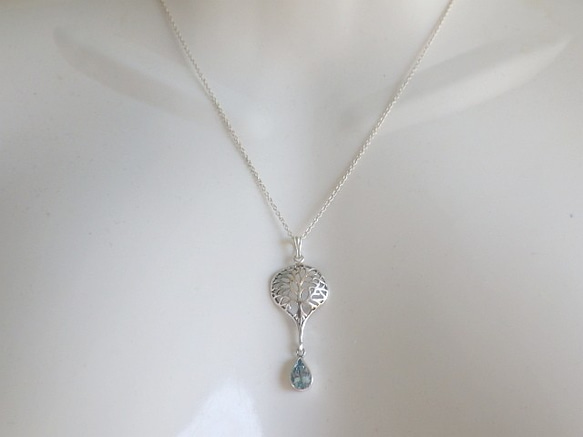 ⭐︎11月誕生石⭐︎＊sv925＊ブルートパーズ Sea Fan &Blue Topaz necklace 6枚目の画像