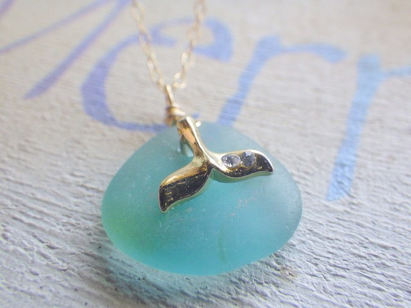 Whale Tail Seaglass Necklace*14kgf 2枚目の画像