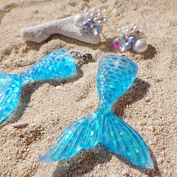 人魚の尻尾と海の泡のピアス 2way 2枚目の画像