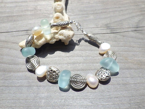 *925* seaglass & Fresh Water Pearl sea creature bracelet*ビーチ 4枚目の画像