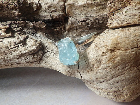 Rough Aquamarine Ring ラフロック アクアマリン原石のシルバーリング/sv925 6枚目の画像