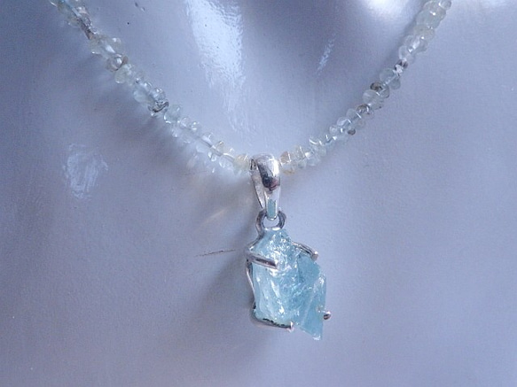 ☆Rough Aquamarine ラフロック アクアマリンのネックレス/sv925 10枚目の画像