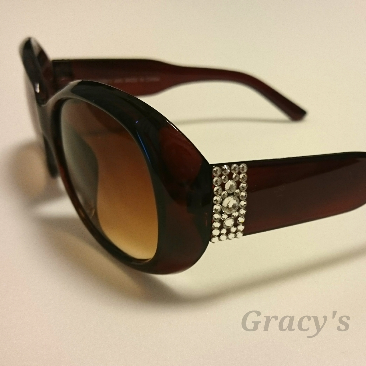 スワロフスキー おしゃれ色付きサングラス サングラス--キャッツアイ