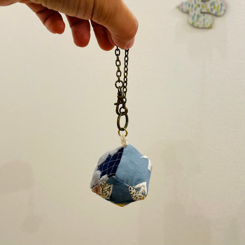 ☆現品限り☆⚮̈ミナペルホネン生地使用⚮̈ミニサイコロバッグチャーム