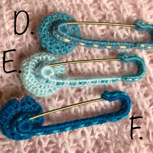 毛糸くるみボタンのストールピン＊ E ＊ その他アクセサリー studio