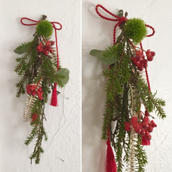 枝垂れ松と赤い実のお正月飾り お得な大小2個セット 8枚目の画像