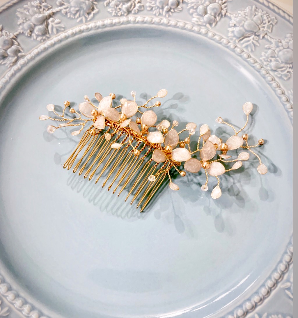 結婚式などに、豪華花びら小枝アクセサリー