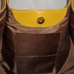 黄色いショルダーバッグ 2枚目の画像