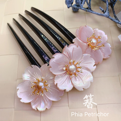 雅 ヘアコーム コーム ヘアピン 髪飾り ピンク貝 桜 かんざし バチ型 結婚式 真珠 パール 花 5枚目の画像