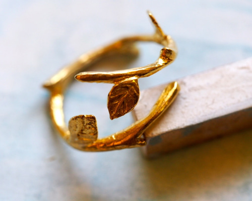 葉のモチーフ 金属製リング 葉のモチーフ・シルバーリング 【万葉】 | 【彫金】クラフトジュエリーBeen