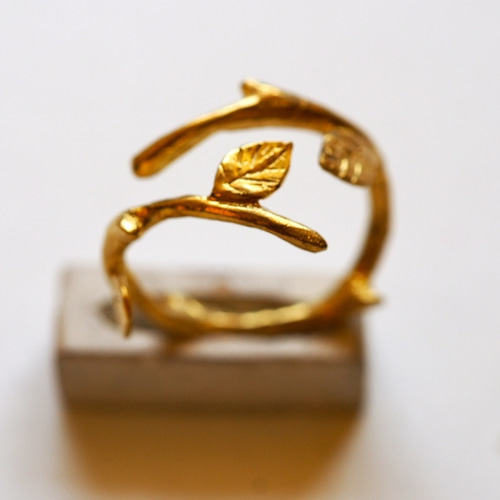 くさの葉っぱリング 指輪・リング marishiota 通販 6385277｜Creema