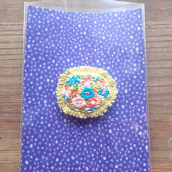花刺繍のブローチ　kiiro 3枚目の画像
