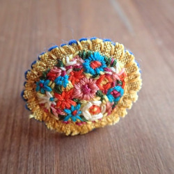 花刺繍の指輪　kiiro 1枚目の画像