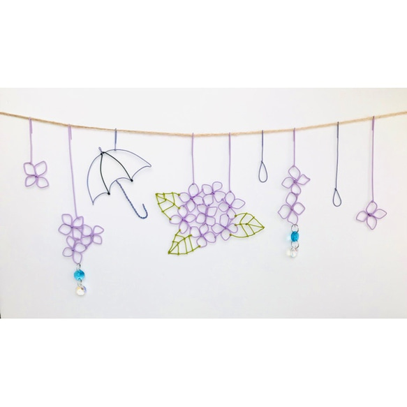 壁を彩るサンキャッチャー付き✨紫陽花のガーランド　〜ワイヤークラフト〜 1枚目の画像