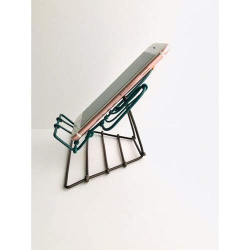 サボテンのスマホスタンド（ワイヤークラフト ） スマホスタンド