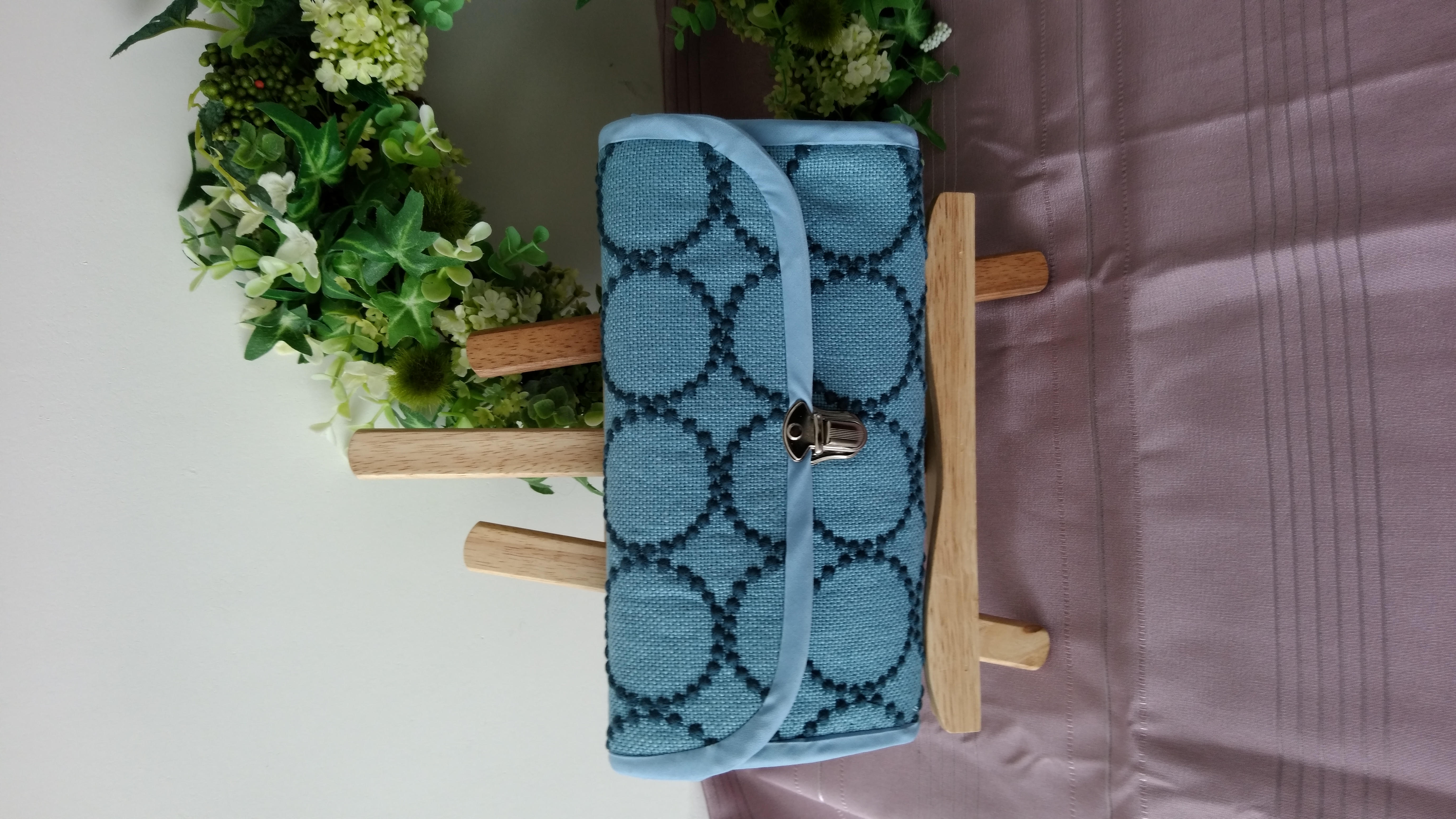 ミナペルホネンの生地を使ったhandmade品長財布です。