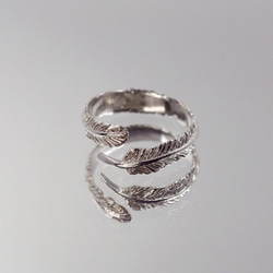 【若子】單羽旋繞原創雕塑純銀戒指 第1張的照片