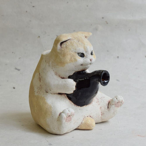 白亜器★猫口（にょこ）ハチワレ猫　ぐい吞み／小鉢★作家物・一点物・希少 白亜器☆猫口（にょこ）ハチワレ猫 ぐい吞み／小鉢☆作家物