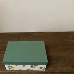 [floret pattern cartnnage]　ミモザ柄のソーイングボックス 2枚目の画像