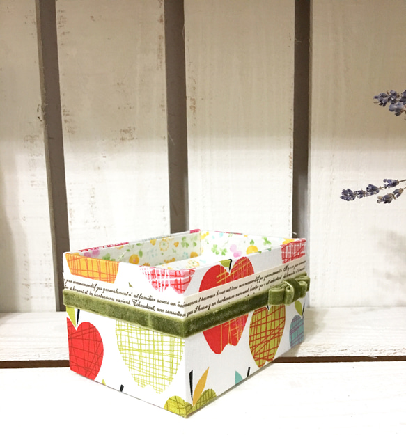 リモコン、ティシュ、ダストボックス、カルトナージュ リモコン、ティシュ、ダストボックス、カルトナージュ リモコン