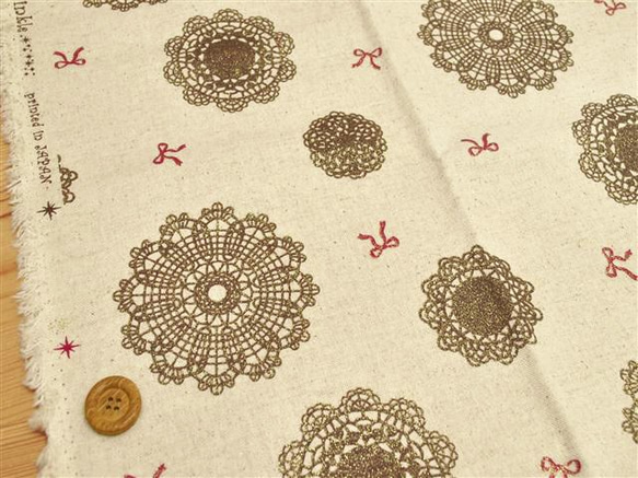 ★Twinkle Doily★　20Ａ.生成り×チョコ５０cmカットクロス 1枚目の画像