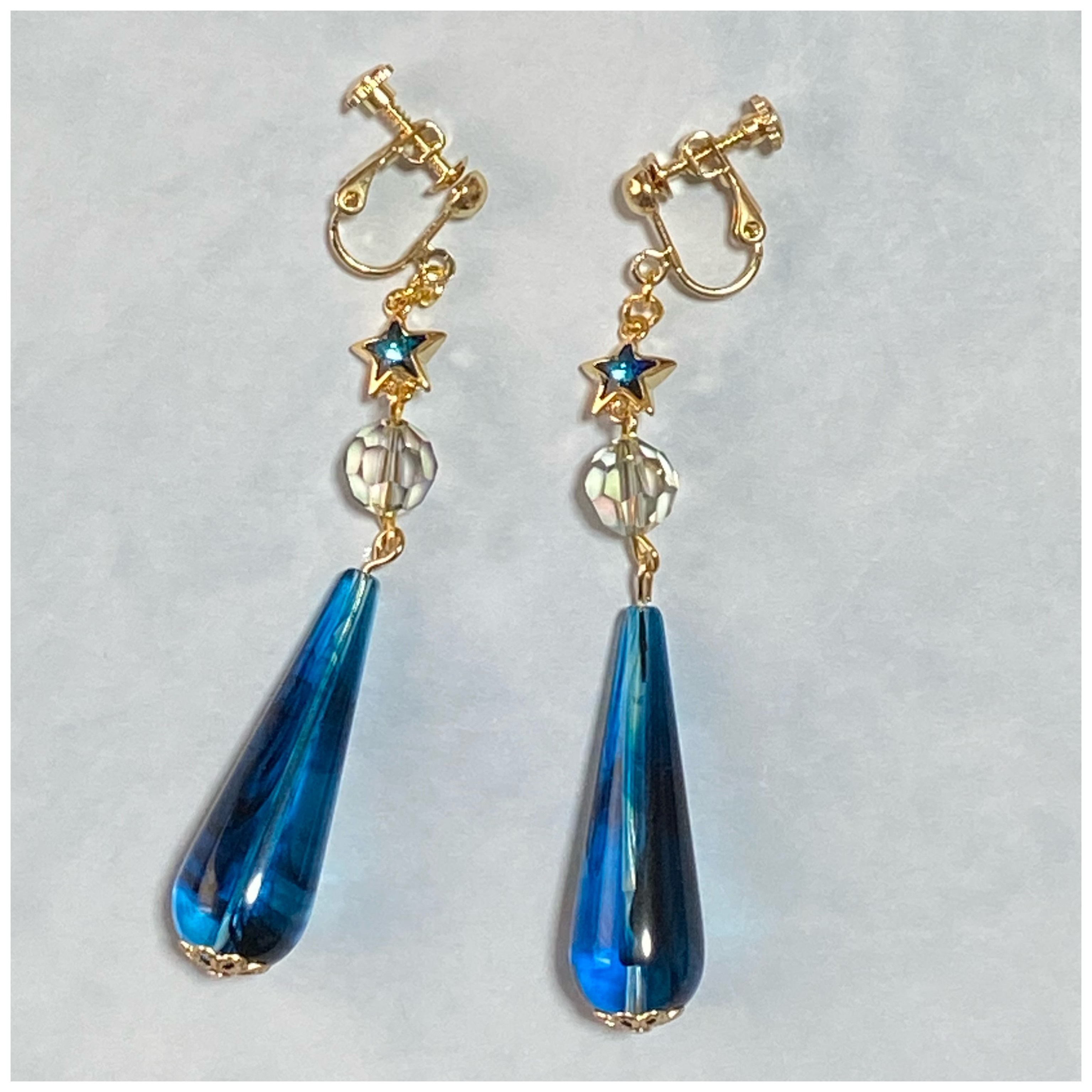 海のしずく☆クリアブルーのロングドロップイヤリング/ピアス  