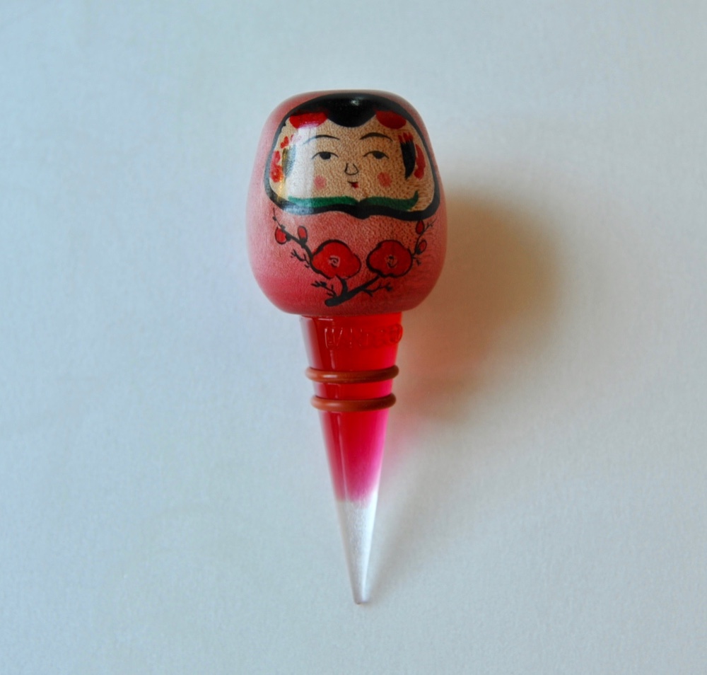 【ワインボトル栓】弥治郎系こけし／「梅」　・栓赤