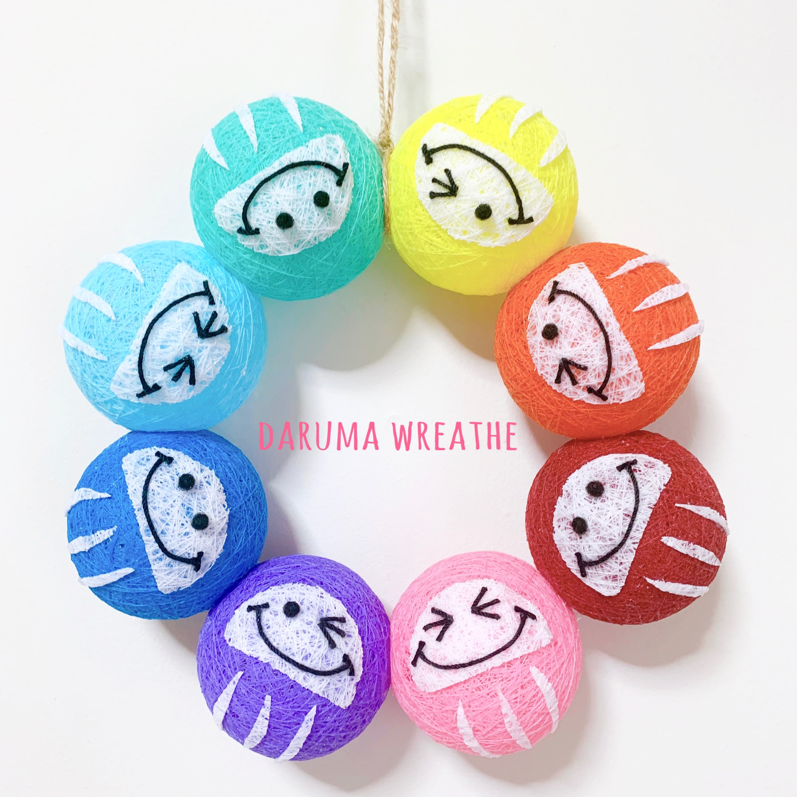 糸玉　カラフルだるまリース