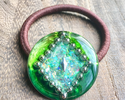 新作☆レジンヘアゴム　大人の髪飾り　八重グラデーションピンク　ホワイト 新作☆レジンヘアゴム 大人の髪飾り 八重グラデーションピンク