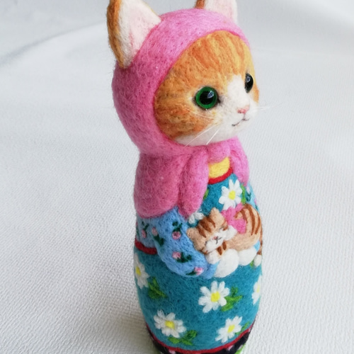 ◾受注制作・羊毛猫マトリョーシカ☆big・Lサイズ 猫を抱く