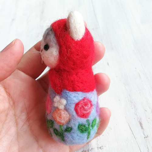 ◾受注制作・羊毛フェルトの猫マトリョーシカ・カラフルローズ 羊毛