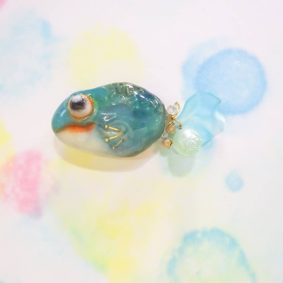 【二代目】カエル金魚ちゃん ブローチ 個性派 生き物 お魚 面白い 変な生き物 3枚目の画像