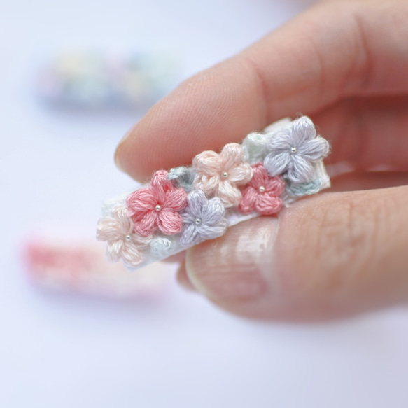 刺繍糸の春色ヘアクリップ＊【２個で520円～】
    ベビー&キッズ  ☆送料込み☆ 3枚目の画像