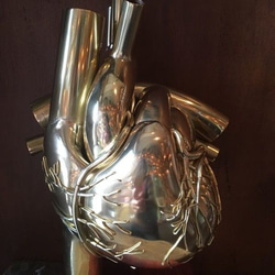 真鍮製心臓 1枚目の画像