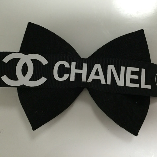 シャネルリボンリメイクヘアアクセ ヘアゴム ch 通販 2676313｜Creema