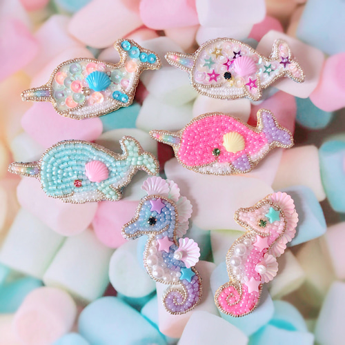 ビーズ刺繍フットレスト ビーズ刺繍のループタイ #16 ネックレス・ペンダント ＊なはな＊ by