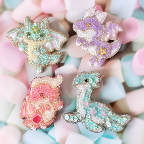 タケコブター カクテル ビーズ 刺繍 ブローチ ハンドメイドアクセサリー タケコブター カクテル ビーズ 刺繍 ブローチ ハンドメイド