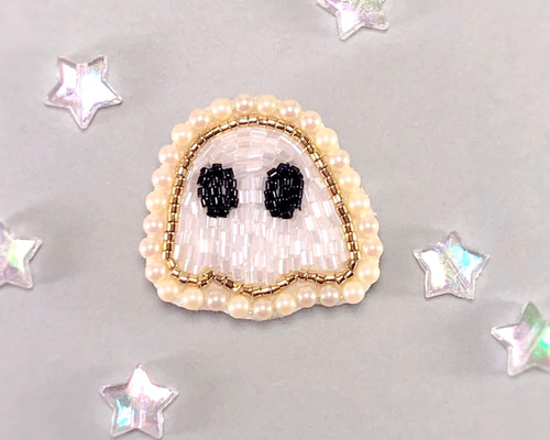 おばけのビーズ刺繍ブローチ ブローチ たまこ 通販 7376047