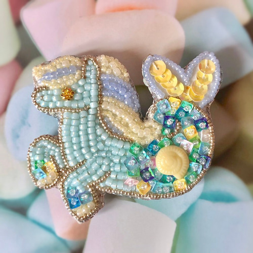 【全品送料無料】 ヒッポカンポスのビーズ刺繍ブローチ 通販 たまこ ブローチ アクセサリー
