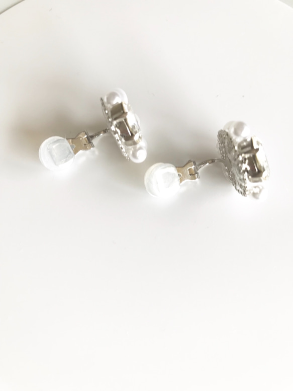 這款Bijou耳環採用繭形珍珠和施華洛世奇水晶製成 第4張的照片