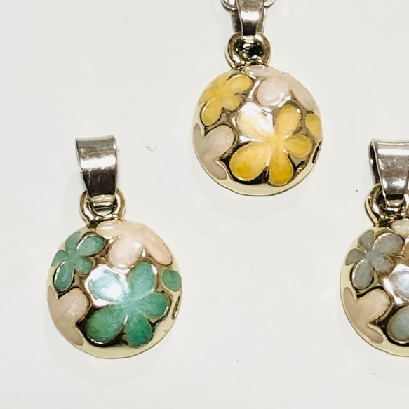 小花柄 シルバーネックレス 全3色 レモンイエロー ミントグリーン ニュアンスグレー 4枚目の画像