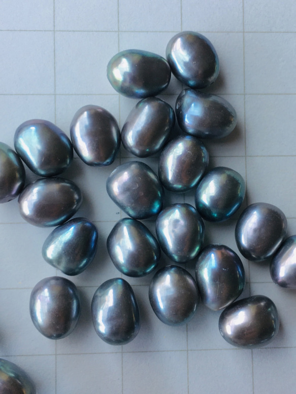 ラストセット　#75 湖水真珠素材 7.5×9.5mm バロック チャコールグレー  7個 高品質バロック淡水真珠素材 5枚目の画像