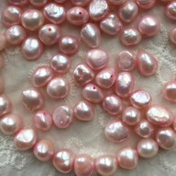 ラスト2パックです　#114 淡水真珠AA+ 12個　ほんのり可愛い桜ピンク　フラットバロック　8×7.5ミリ 2枚目の画像