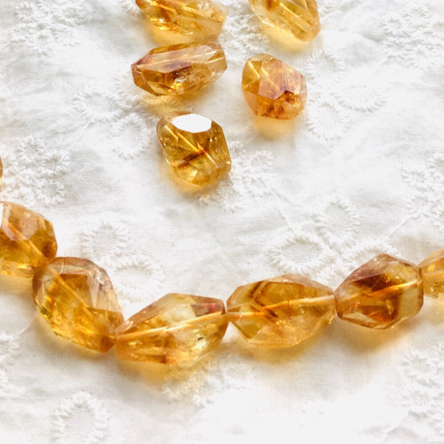 154 シトリンファントムAA++ やや小さめ1石 タンブルカット 稀少石